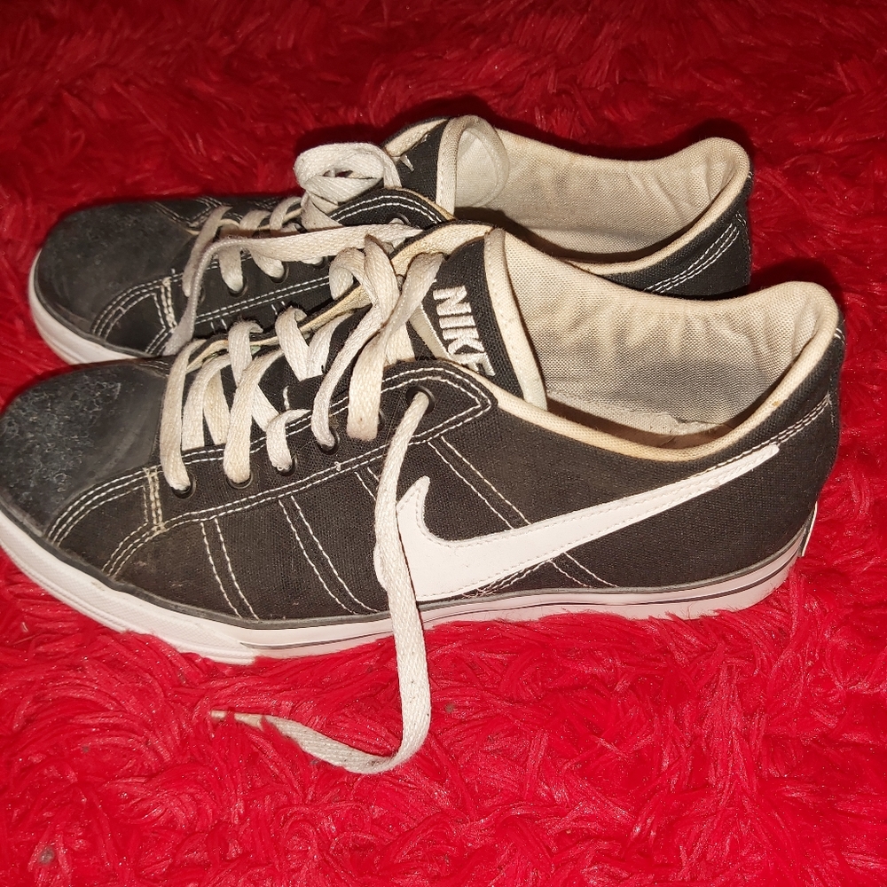 Nike shoes